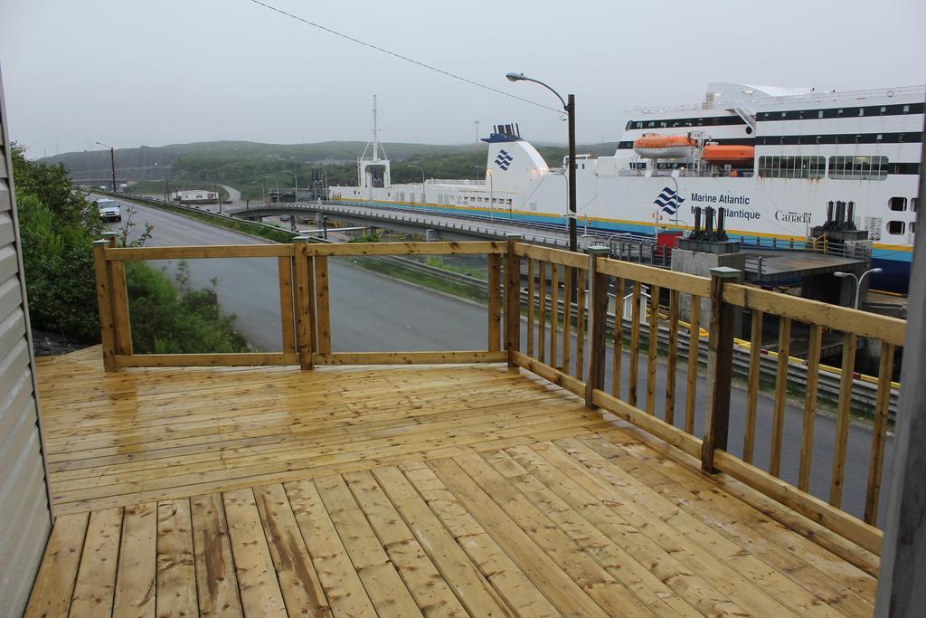 Starboard Side Guest House Channel-Port aux Basques Exterior photo